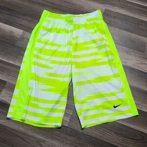 Nike Basketball  Shorts Size Youth XL Neon Yellow/ White  Gym Shorts NWOT Unisex